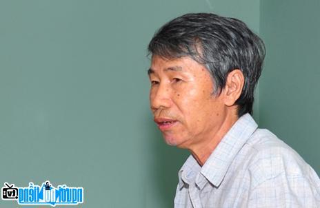 A portrait of Writer Tran Van Tuan