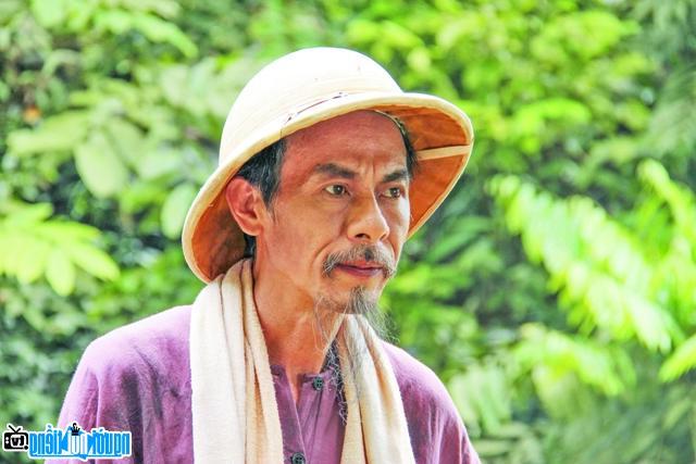  Actor Bui Bai Binh with the role of Uncle Ho in the movie The Prophet