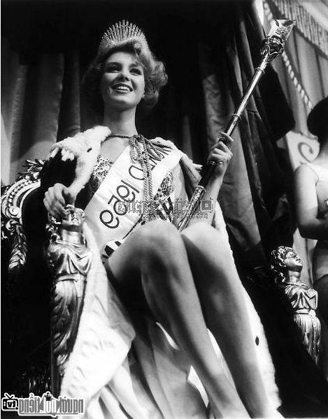 A picture of Miss Corinne Rottschafer-Miss World 1959