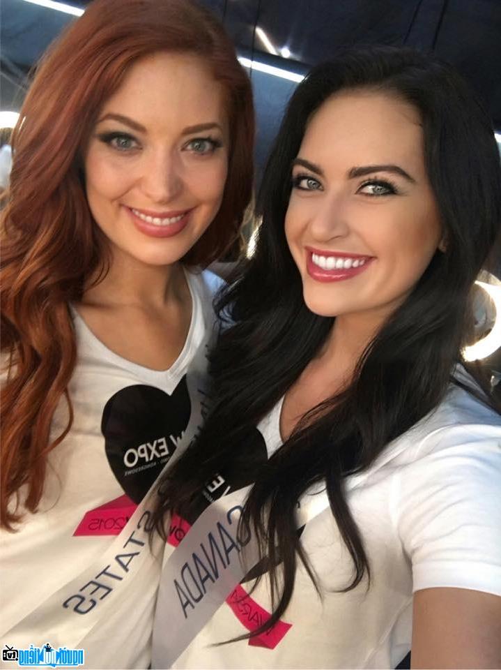  Siera Bearchell photo taken with the reigning Miss Supranational 2015