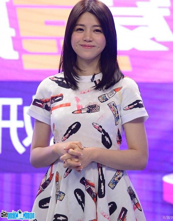  Tran Nghiem Hy is beautiful when attending an event