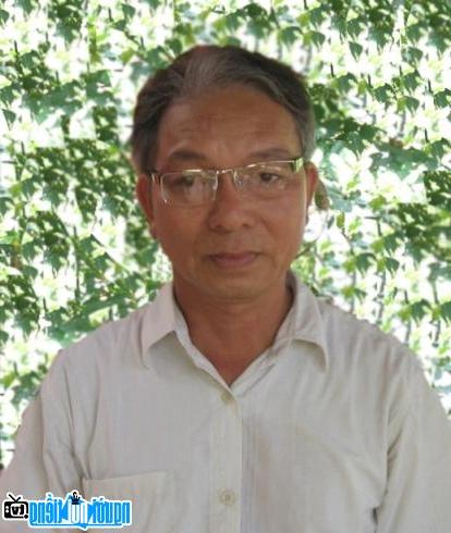  Picture of Poet Ho The Ha