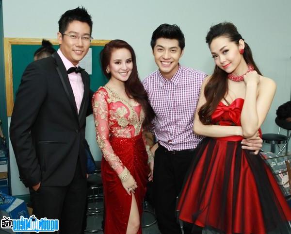 MC Thanh Dien hosts in an event