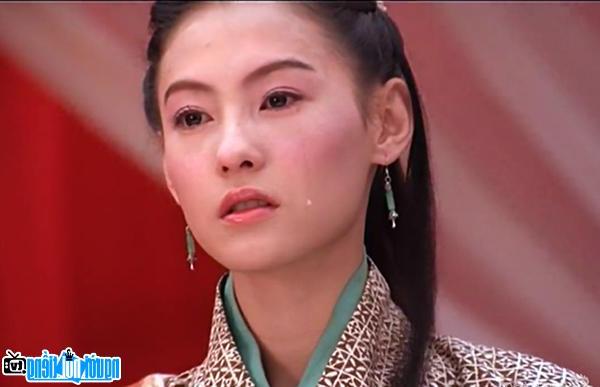 Hình ảnh Trương Bá Chi tạo hình nhân vạt trong phim