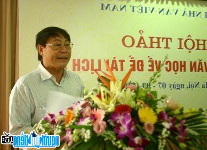 Latest pictures About Vietnamese Modern Writer Hoang Minh Tuong