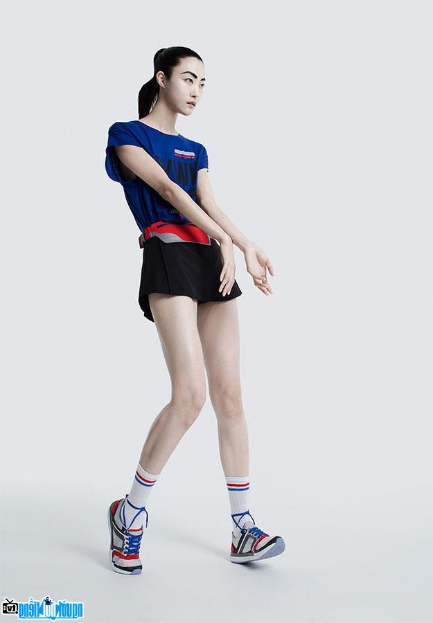 Ji Hye's supermodel figure Park