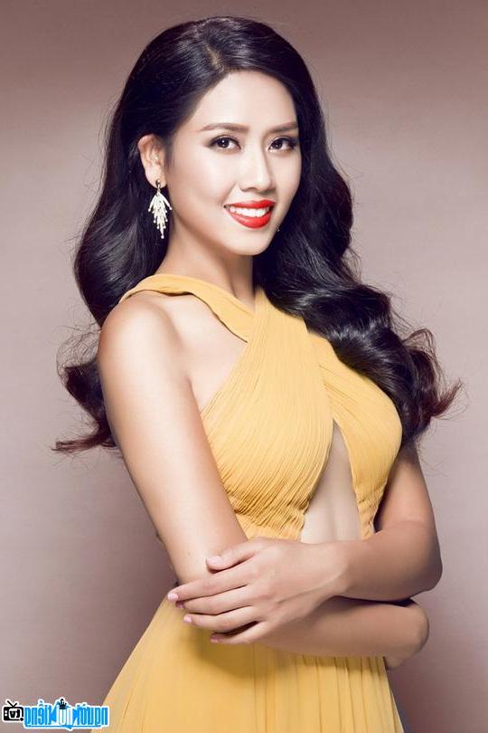  The sharp beauty of Miss Nguyen Thi Loan