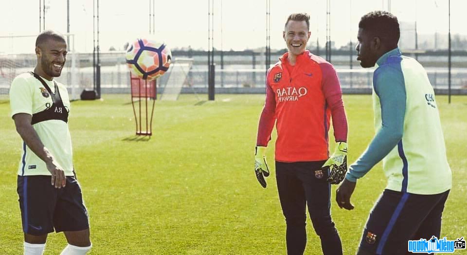 Soccer Marc-Andre ter Stegen happily trains with his teammates