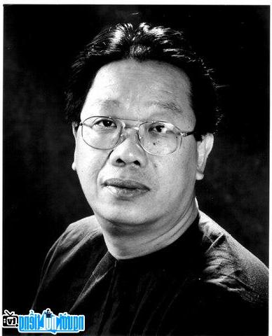 A portrait of Professor Tran Quang Hai