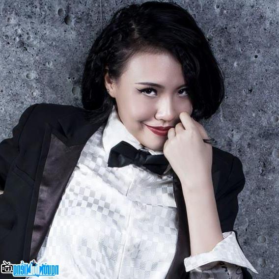  Phuong Linh personality in the new MV