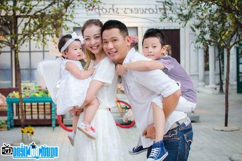 Family Miss Jennifer Pham's happiness