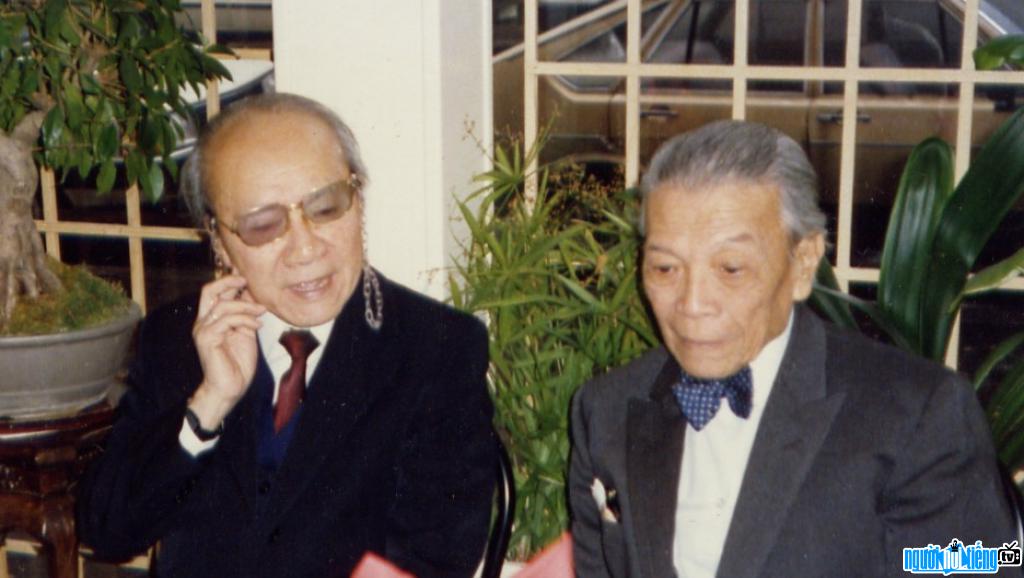 Luật sư Nguyễn Mạnh Tường và giáo sư Hoàng Xuân Hãn