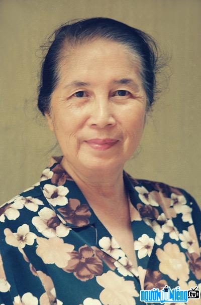  Vu Giang Huong - Female artist known as "Elder Sister" and "Beautiful woman of Vietnamese painting"