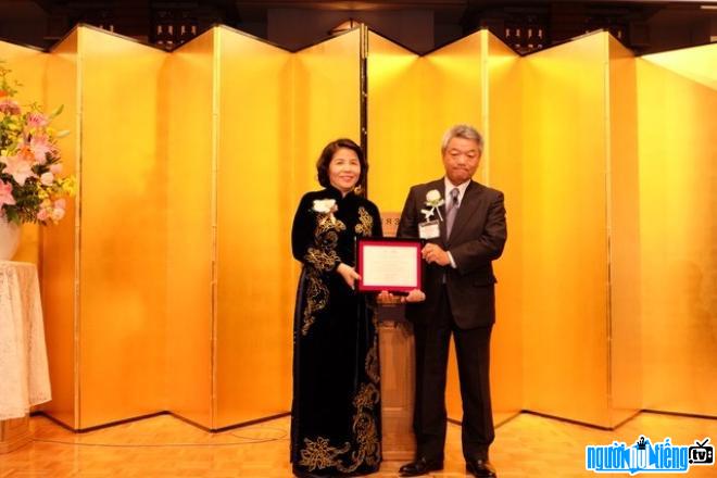  Entrepreneur Mai Kieu Lien received the Nikkei Asia Award