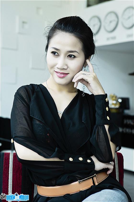  Picture of Vu Tram Anh - famous singer Dong Thap