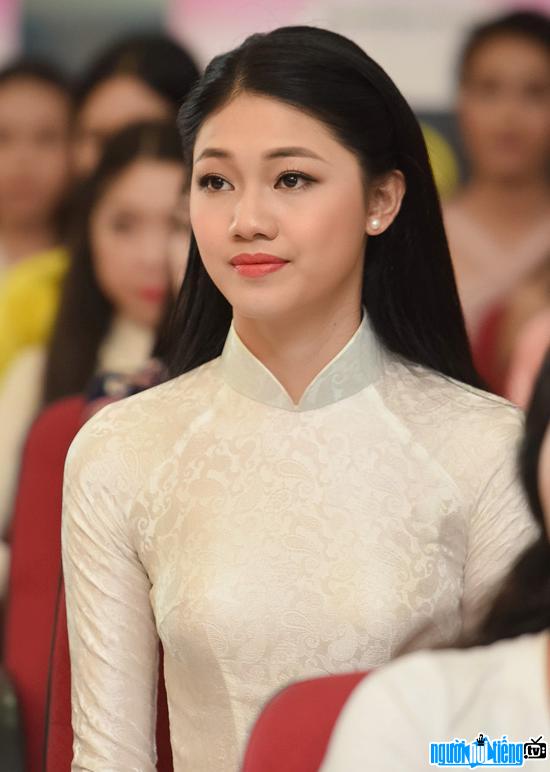  runner-up Ngo Thanh Thanh Tu beautiful in ao dai