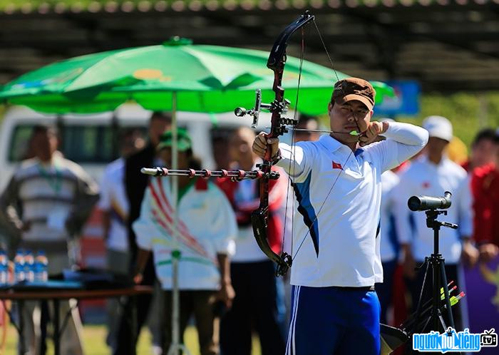 Nguyễn Tiến Cương thi dấu tại SEA Games 27.