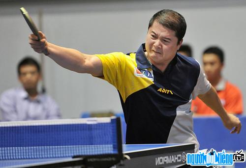 Vu Manh Cuong is currently the coach of Hanoi T&T team.