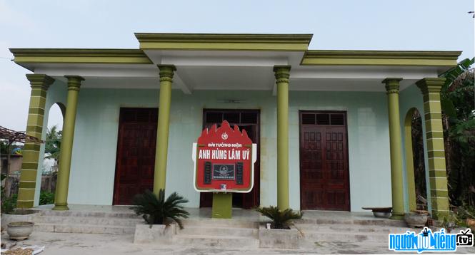  Pictures of Lam Uy's heroic church