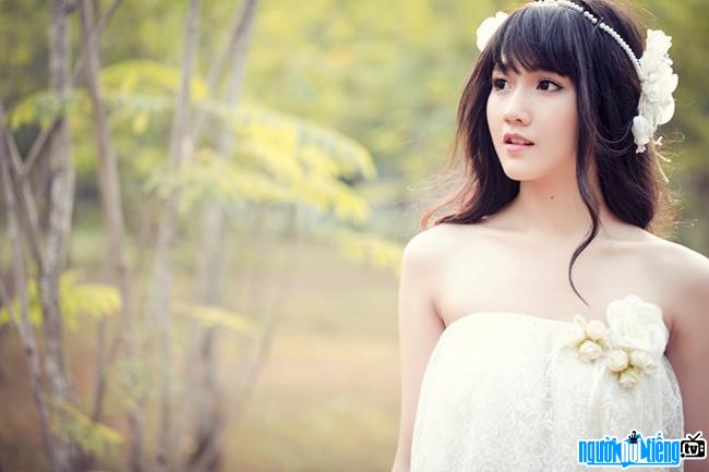 Nguyễn Hoàng Kiều Trinh xinh đẹp trong một bộ ảnh mới nhất của cô