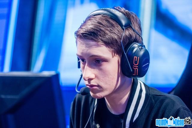 Bjergsen is the best mid laner in North America
