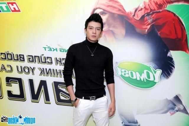  Singer Thien Long in the press conference