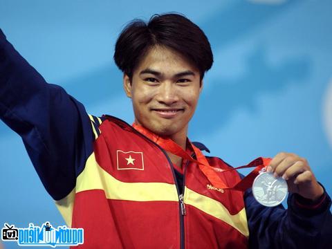 Hoàng Anh Tuấn năm 2008  giành được bạc tại Thế vận hội