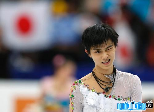 Hanyu Yuzuru VĐV trượt băng gây ấn tượng bởi vẻ ngoài thư sinh