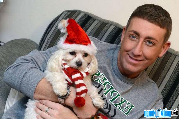 Latest picture of singer Chris Maloney