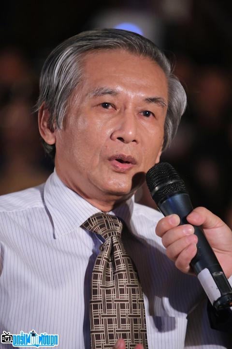 Nhà thơ Bùi Công Minh Chủ tịch Liên hiệp các Hội Văn học nghệ thuật thành phố Đà Nẵng