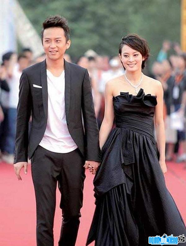 Dang Sieu and Ton Le strutted on the red carpet