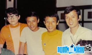  Tung Giang and The Strawberry Four group (Duc Huy -Tuan Ngoc & Billy Shane)