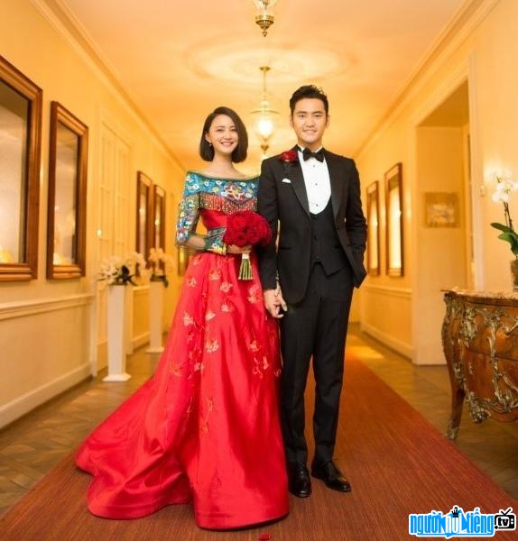 Wedding photos of Vien Hoang - Ham Nghe at the ancient Hohenzollern castle of Germany.
