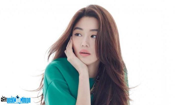 Portrait of Korean actress Jun Ji - Hyun
