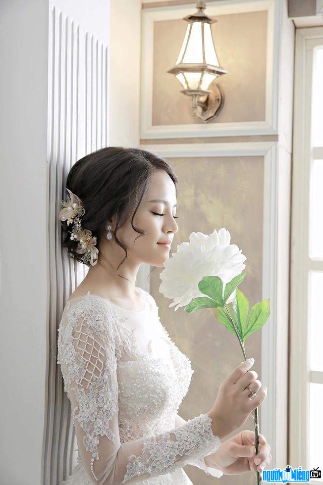 Latest pictures of actress Thu Quynh