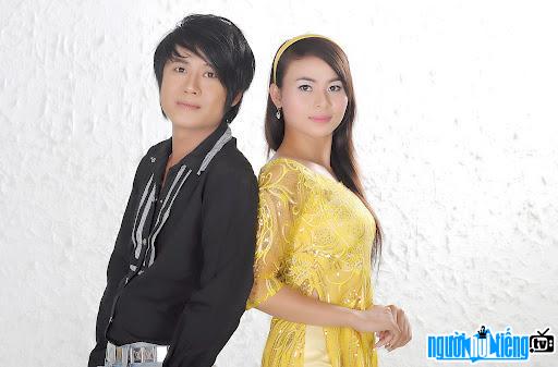  Singer Quach Sy Phu and singer On Bich Ha