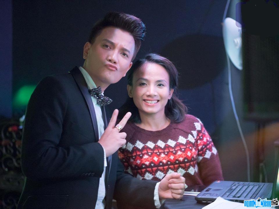  Latest image of singer Nguyen Le Ba Thang