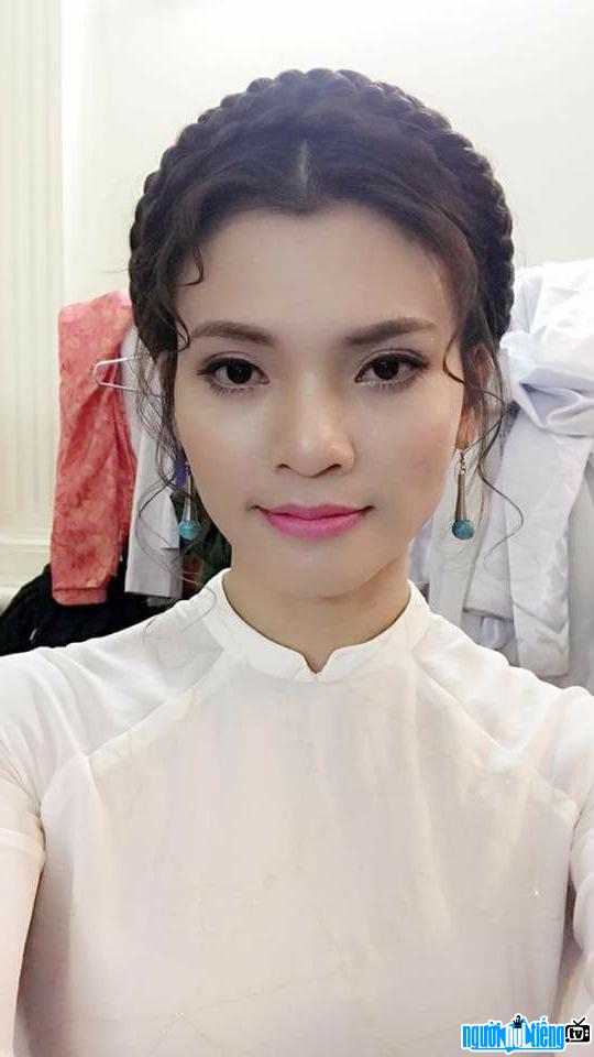  beautiful female singer Pham Phuong Thao