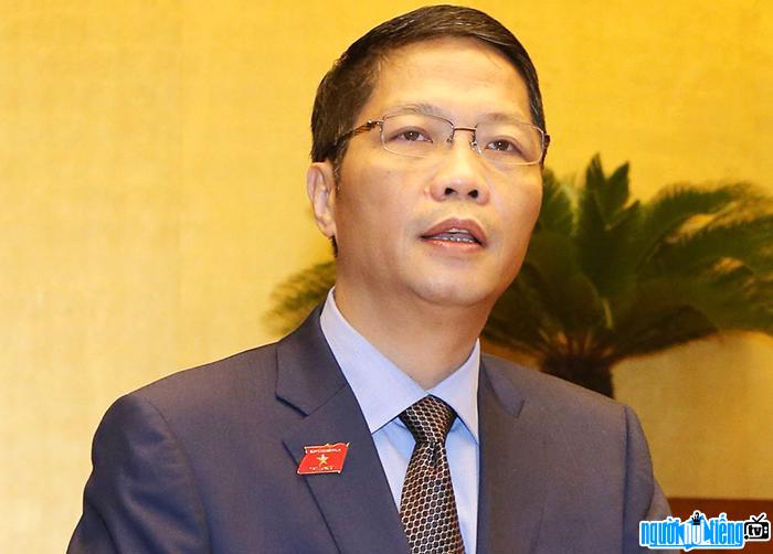 A new photo of Minister Tran Tuan Anh