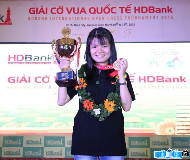 Photo of chess grandmaster Pham Le Thao Nguyen at HDBank chess tournament