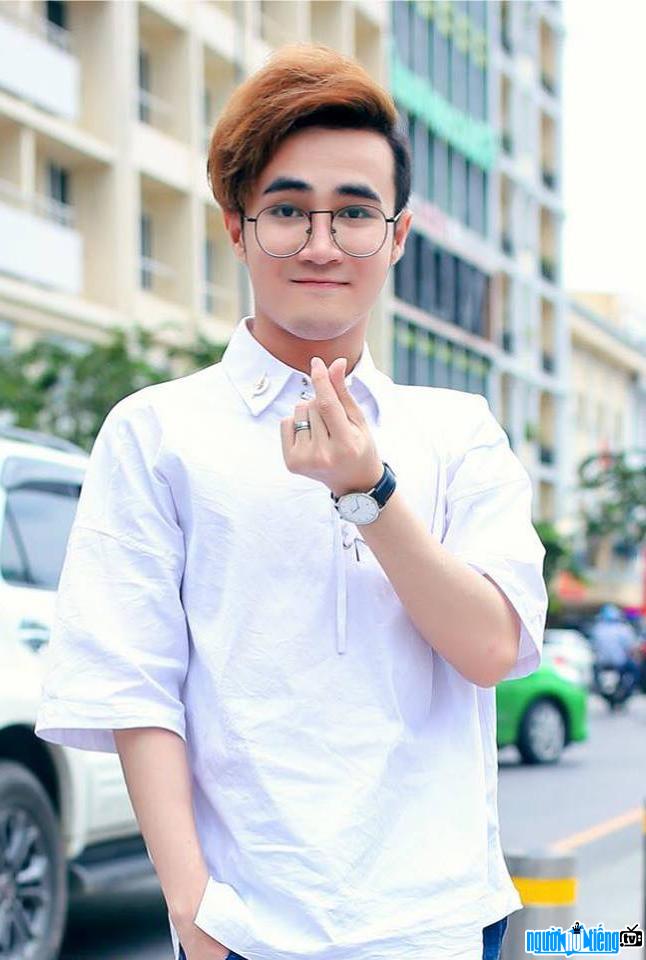 Diễn viên hài Huỳnh Lập đang là một cái tên "hot" của làng giải trí Việt
