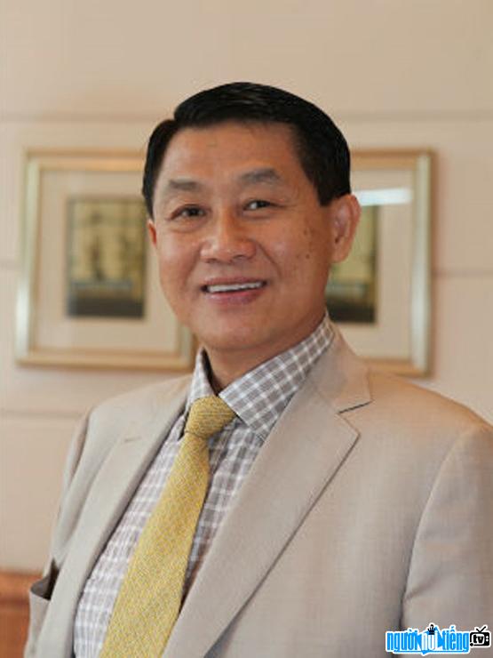 Johnathan Hanh Nguyen - King of luxury brands