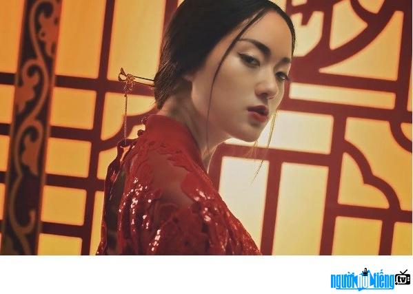 Hình ảnh hot girl Hồ Thu An trong MV "Lạc trôi" của nam ca sĩ Sơn Tùng MTP