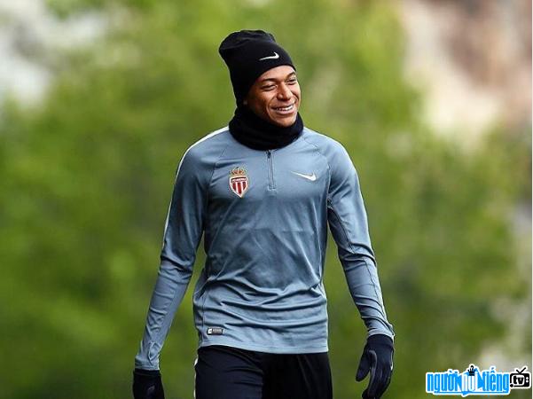 A latest picture of football player Kylian Mbappé