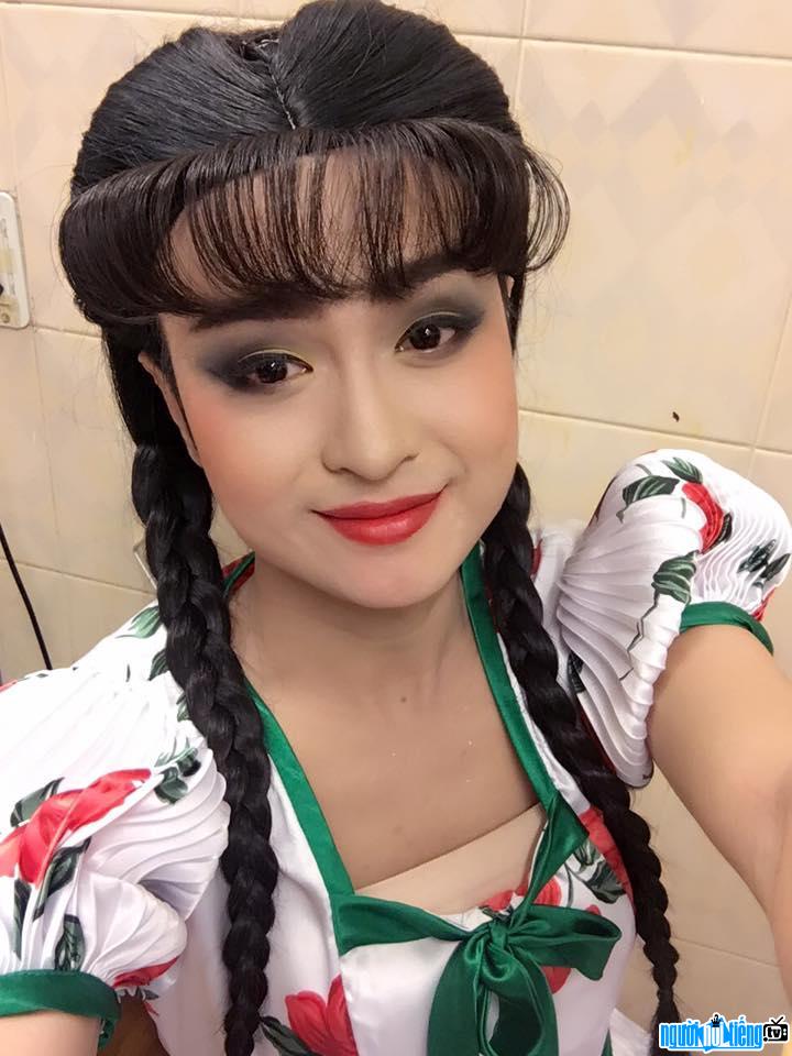 Thai Duy becomes a beautiful girl after making up