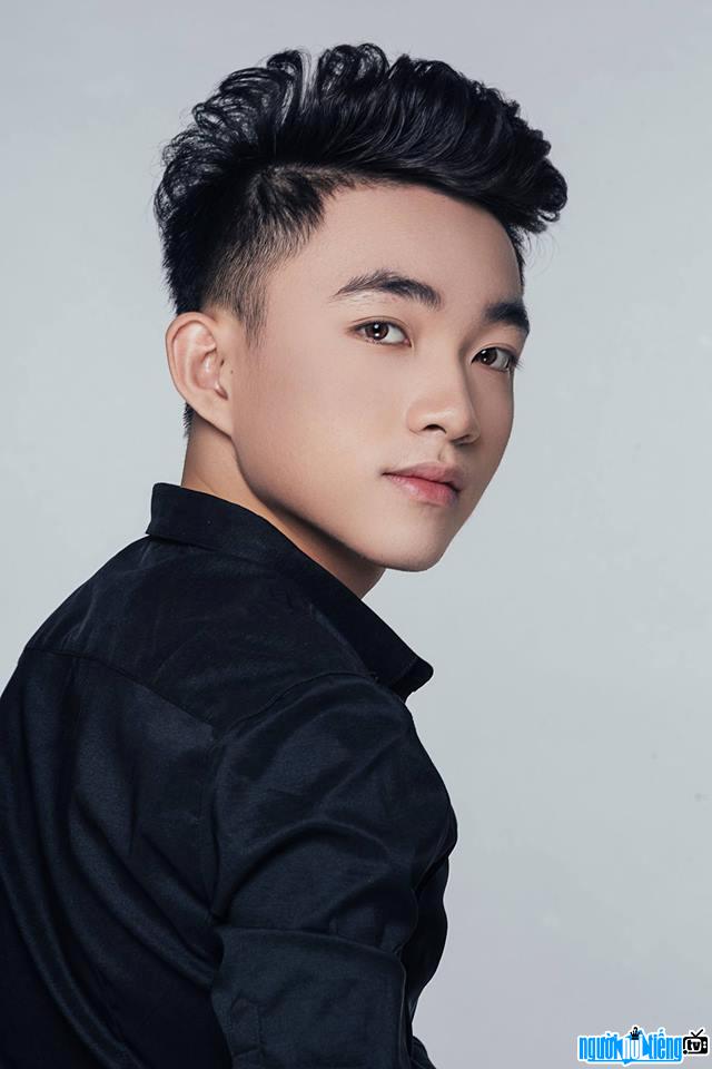 Trung Quang - nam ca sĩ trẻ đầy triển vọng