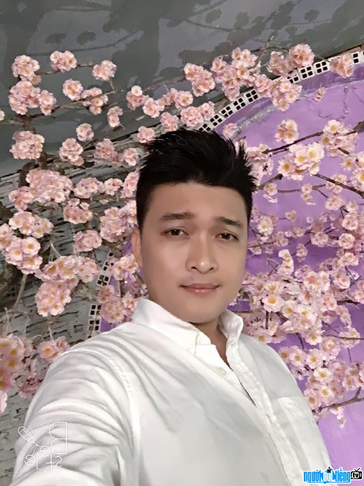 Latest picture of singer Dong Thanh Tam