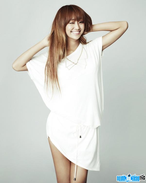  Singer Hyorin is the leader of the group Sistar