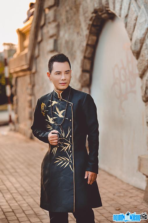  Singer-businessman Truong Kha