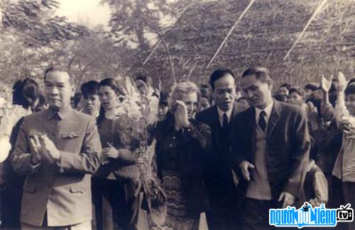 Giáo sư Nguyễn Cảnh Toàn trong chuyến thăm trường Đại học sư phạm năm 1960